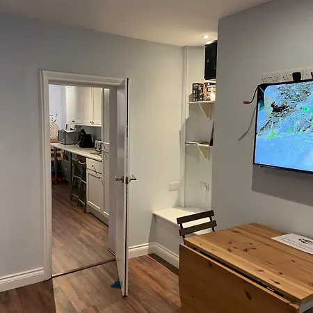 Seaside Hideaway - Free Onstreet Parking * Scarborough