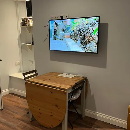 Seaside Hideaway - Free Onstreet Parking * Scarborough