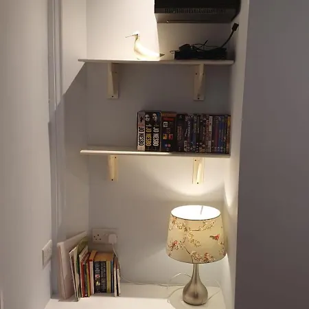 Seaside Hideaway - Free Onstreet Parking Scarborough