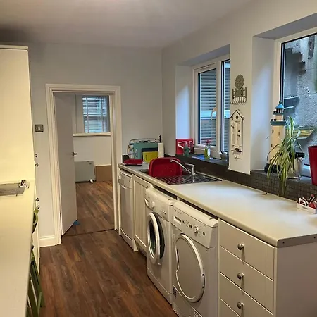 Seaside Hideaway - Free Onstreet Parking Feriehus *