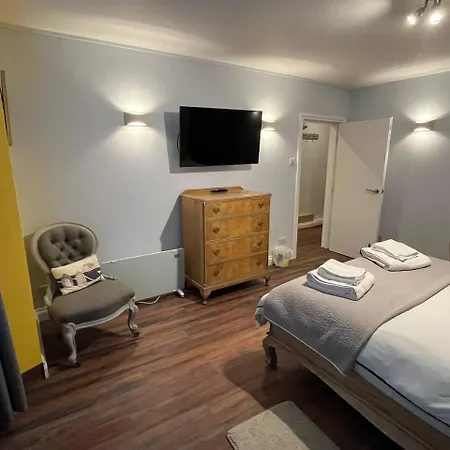 Seaside Hideaway - Free Onstreet Parking * Scarborough