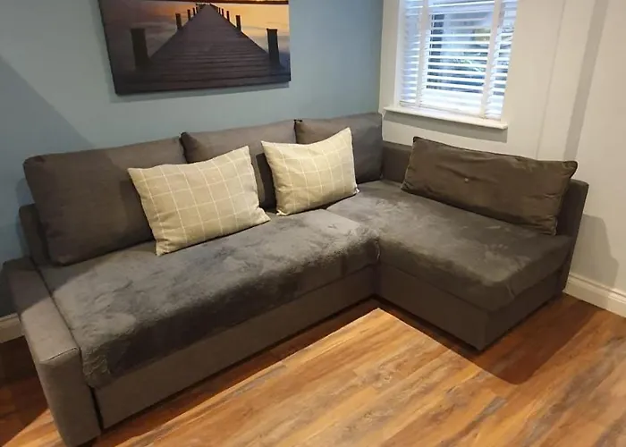 Seaside Hideaway - Free Onstreet Parking *