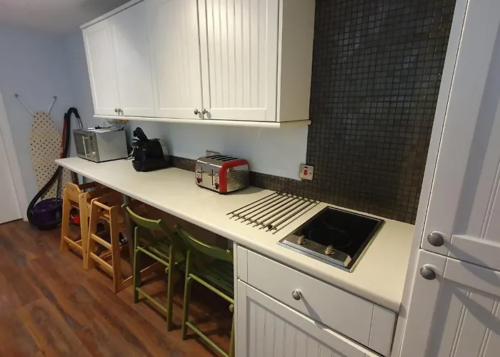 Seaside Hideaway - Free Onstreet Parking 斯卡伯勒