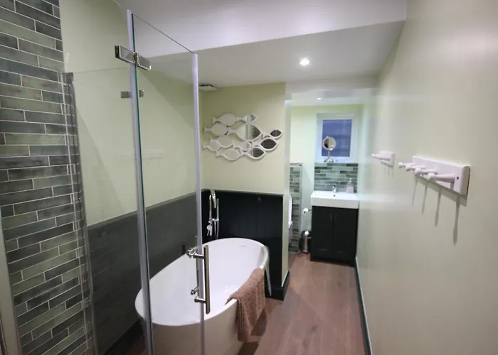 Seaside Hideaway - Free Onstreet Parking Dom wakacyjny