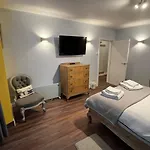 Seaside Hideaway - Free Onstreet Parking * Scarborough